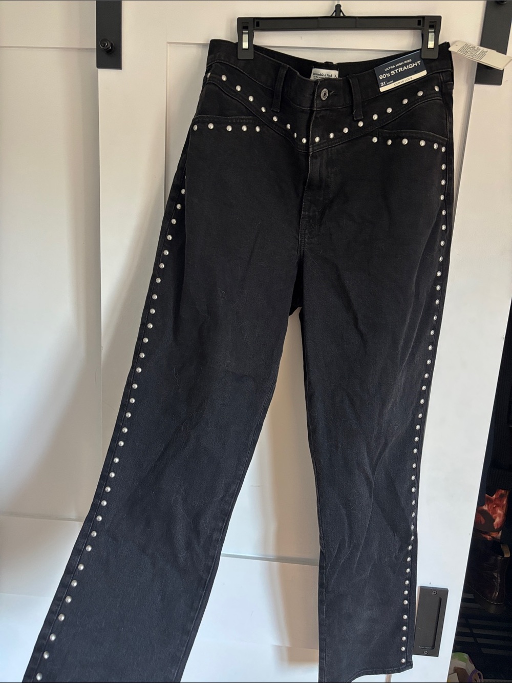 NWT Abercrombie Curve Love Black Studded Jeans